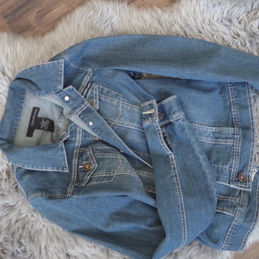 Women's Calvin Klien Jean Jacket - Picture 4 of 5